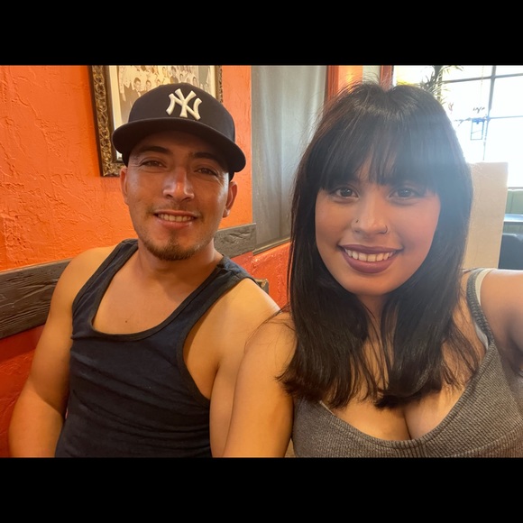 Meet your Posher, Jennifer - Picture 1 of 1